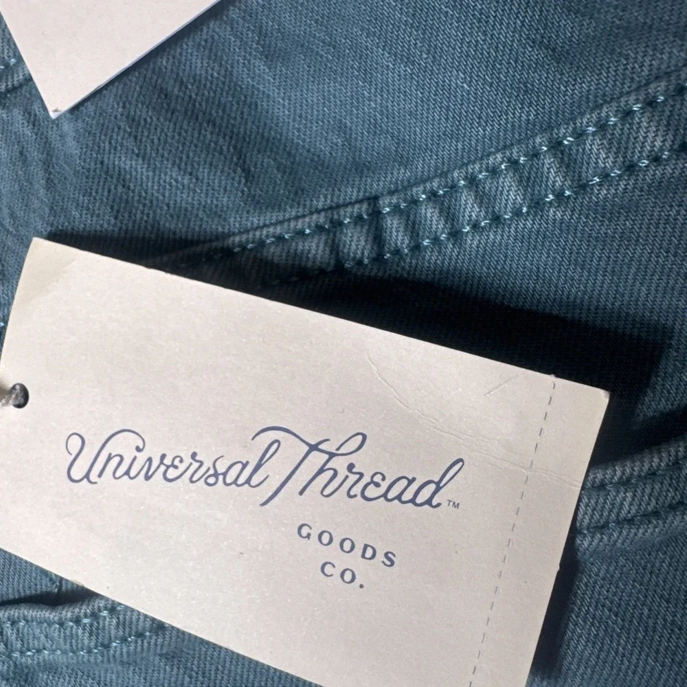 Universal Thread Women's Vintage Stretch Bermuda Shorts 27/7